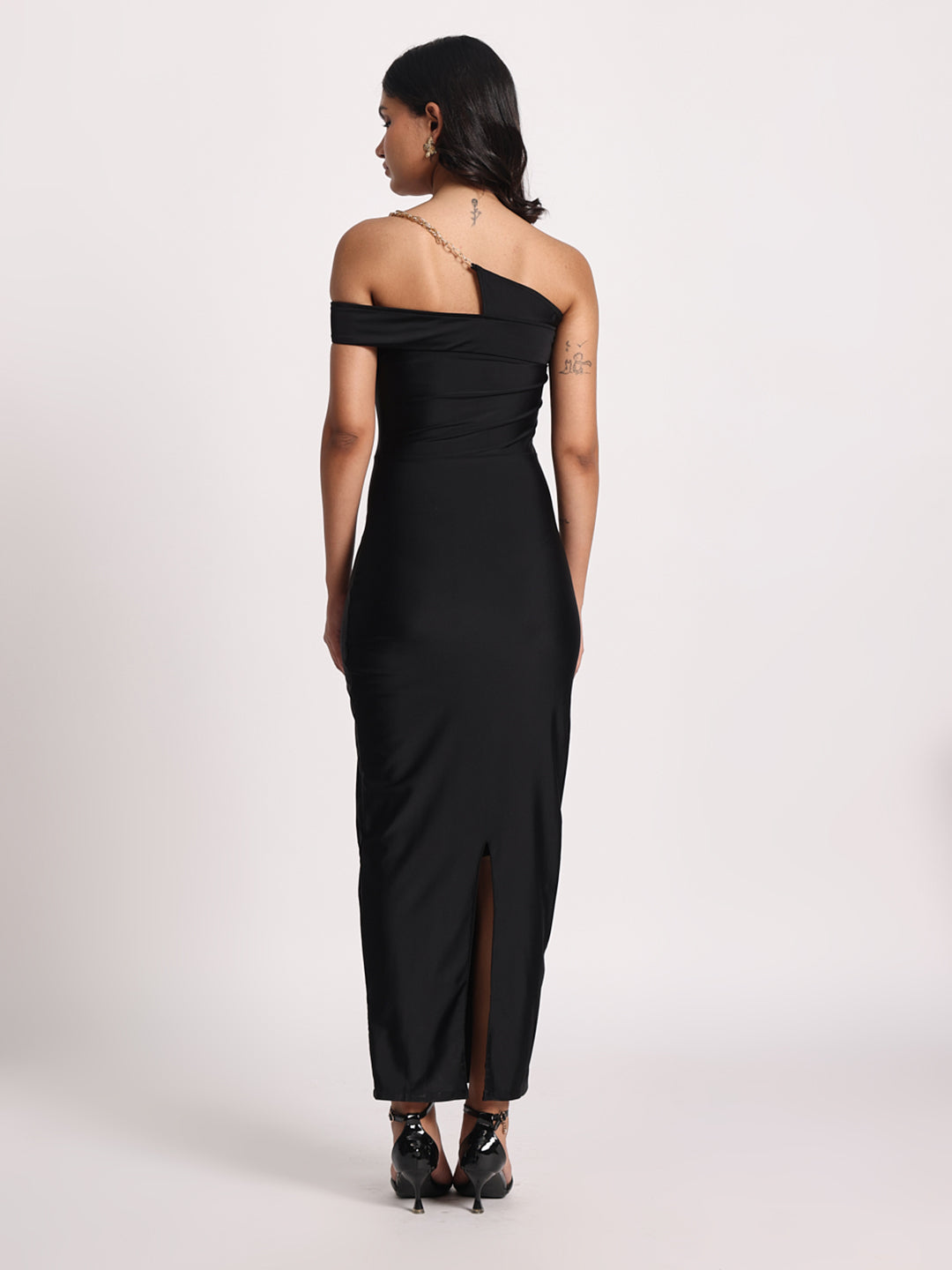 The "Noir Chain Charm" Midi Dress